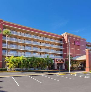 Ramada By Wyndham Tampa Airport Westshore Hotel Exterior photo