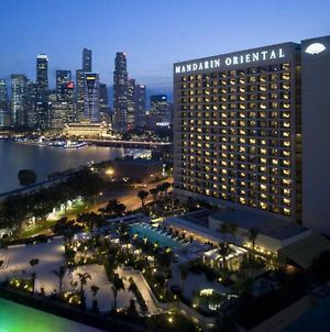 Mandarin Oriental Hotel Singapura Exterior photo