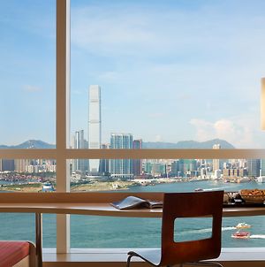 Ibis Hong Kong Central & Sheung Wan Hotel Exterior photo