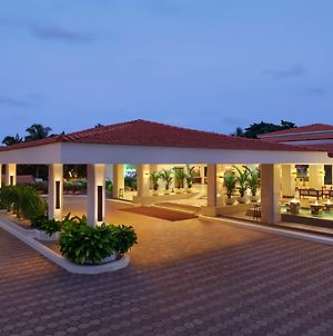 Holiday Inn Resort Goa, An Ihg Hotel Exterior photo