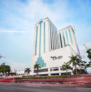 Crystal Crown Hotel Johor Bahru Exterior photo