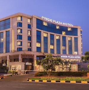 Pride Plaza Hotel Aerocity New Delhi Exterior photo