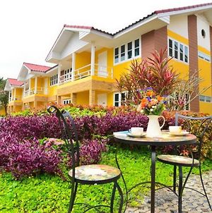 Family Resort Khao Yai Mu Si Exterior photo