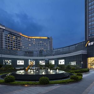 Hilton Xiamen Hotel Exterior photo