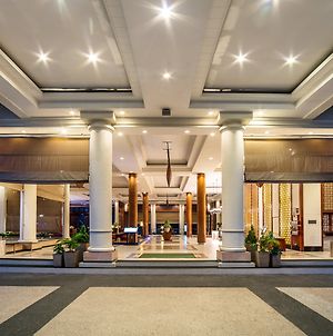 Glenmarie Hotel And Golf Resort Shah Alam Exterior photo