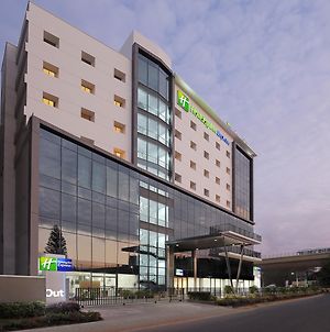 Holiday Inn Express Bengaluru Yeshwantpur, an IHG Hotel Exterior photo