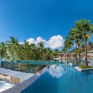 Henann Crystal Sands Resort Boracay Island Exterior photo