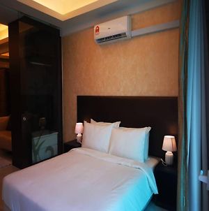 Hartamas Hotel Suite Room Kuala Lumpur Exterior photo