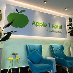 Apple 1 Hotel Queensbay Bayan Lepas Exterior photo
