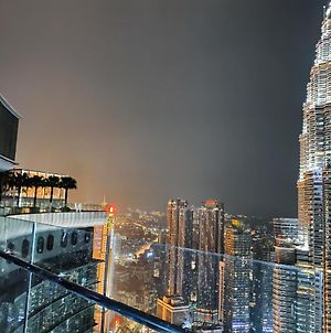 Klcc Sky Suites Kuala Lumpur Exterior photo