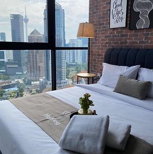Scarletz Suites Klcc By Mykey Global Kuala Lumpur Exterior photo