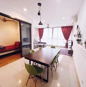 Connected Train 3 Bedrooms - Above Klgateway Mall 14 Kuala Lumpur Exterior photo