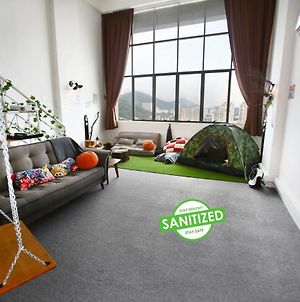 Private Forest Camp - Cinema, Hammock, Swing At Ceo Penang Apartment Bayan Lepas Exterior photo