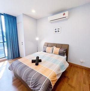 Promo Connected Train 1 Bedroom Above Mall 3A Kuala Lumpur Exterior photo