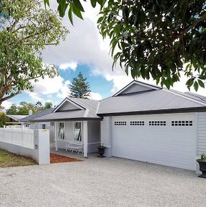New Home~Close To Airport & Swan Valley Inc B/Fast 1St Morning~ Perth Exterior photo