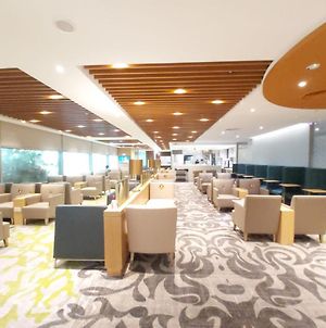 Ambassador Transit Lounge Terminal 3 Hotel Singapura Exterior photo