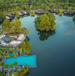 Mangala Resort And Spa - All Villa Kuantan Exterior photo