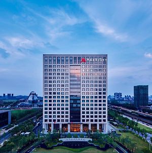 Wuhan Marriott Hotel Optics Valley Exterior photo