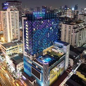 Vela Dhi Glow Pratunam Hotel Bangkok Exterior photo