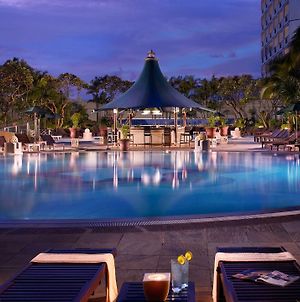 Fairmont Singapore Hotel Exterior photo