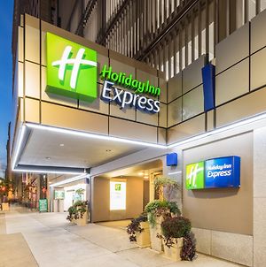 Holiday Inn Express Philadelphia-Midtown, An Ihg Hotel Exterior photo