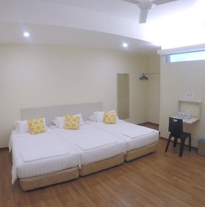1Acs Residence Kuching Room photo
