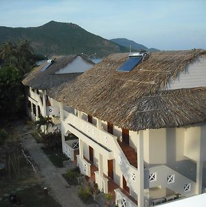 Atc Resort Con Dao Exterior photo