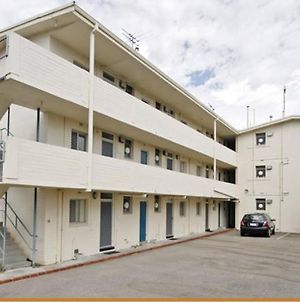Malibu Apartments Perth Exterior photo