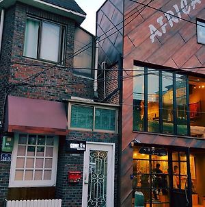 Come On Guesthouse Myeongdong Seoul Exterior photo