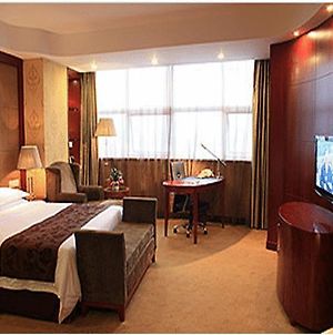 Ourland Airport Business Hotel Chongqing Room photo