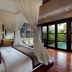 Aria Exclusive Villas & Spa - Chse Certified Bali Exterior photo