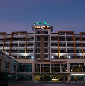 Mh Sentral Hotel Sg Siput Ipoh Exterior photo