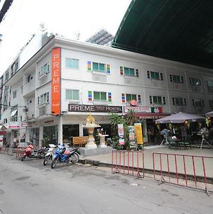 Preme Hostel Bangkok Exterior photo