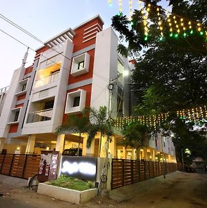 Sreedevi Residency Apartment Chennai Exterior photo