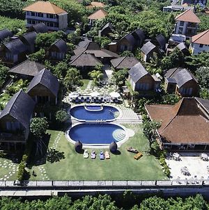 De Sapphire Cliff Villa Bali Exterior photo