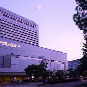 Kobe Bay Sheraton Hotel And Towers Exterior photo