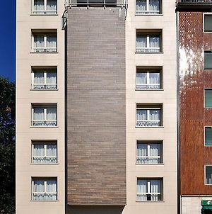 Bb Hotels Aparthotel Bicocca Milan Exterior photo