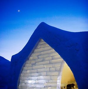 Arctic Snow Hotel Sinetta Exterior photo