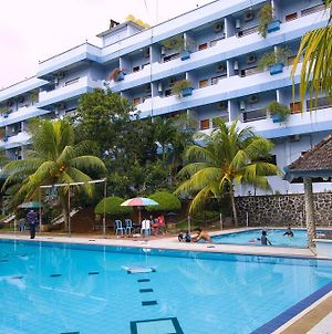 Pelangi Hotel & Resort Tanjung Pinang Exterior photo