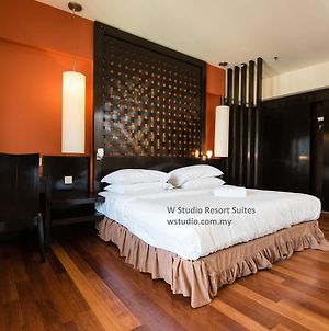 W Studio Resort Suites Petaling Jaya Exterior photo
