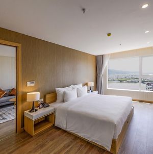 Zen Diamond Suites Hotel Da Nang Exterior photo