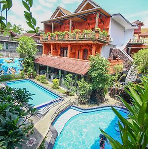 Hotel Lumbung Sari Bali Exterior photo