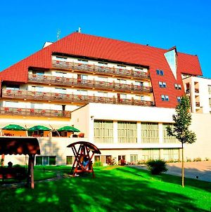 Clermont Hotel Covasna Exterior photo