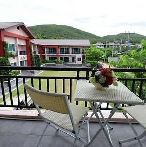 Rose Villa Resort Pakchong Exterior photo
