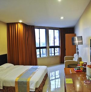 Hotel Centum Klang Exterior photo