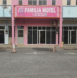 Familia Motel Kangar Exterior photo