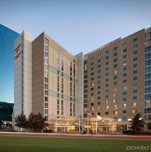 Courtyard By Marriott Indianapolis Downtown Exterior photo