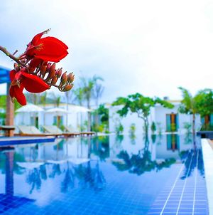 Long Set Resort Pulau Koh Rong Exterior photo