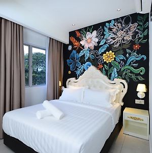 Hotel De Art Usj 21 Subang Jaya Exterior photo