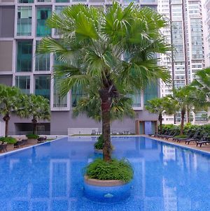 Soho Suites Klcc By Perfect Host Kuala Lumpur Exterior photo